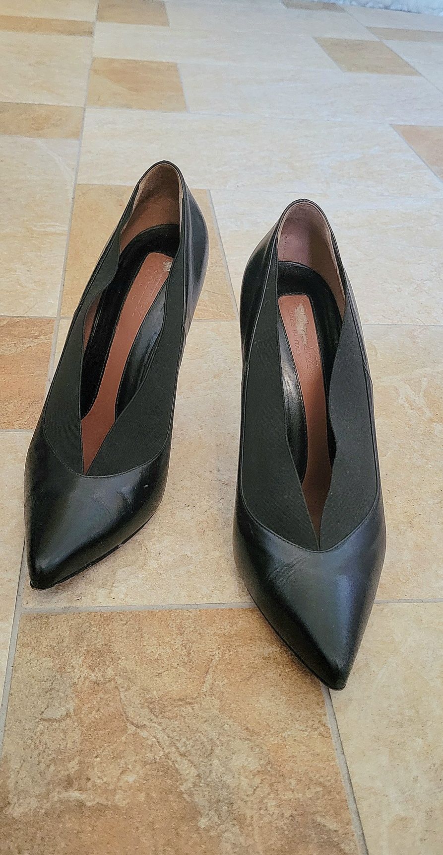 Итальянские кожаные туфли SPORTMAX, 39 размер