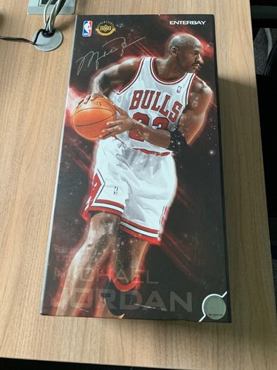 Michael Jordan #23 1/6 Enterbay white NBA Chicago Bulls