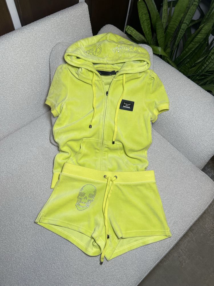 Яскравий салатовий, велбровмй костюм Philipp Plein, розмір S-M!