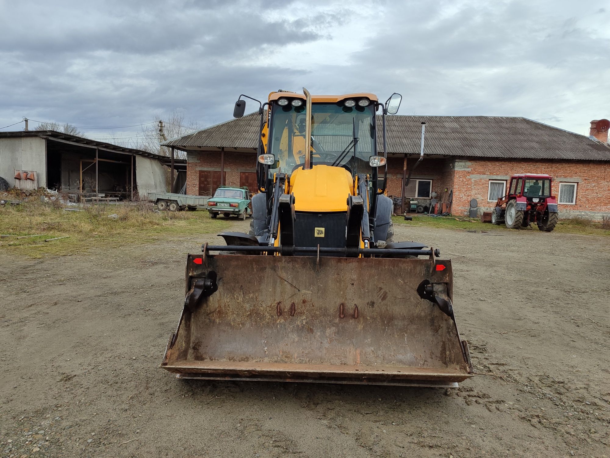Послуги, оренда екскаватора, екскаватор-навантажувач JCB 3CX,
