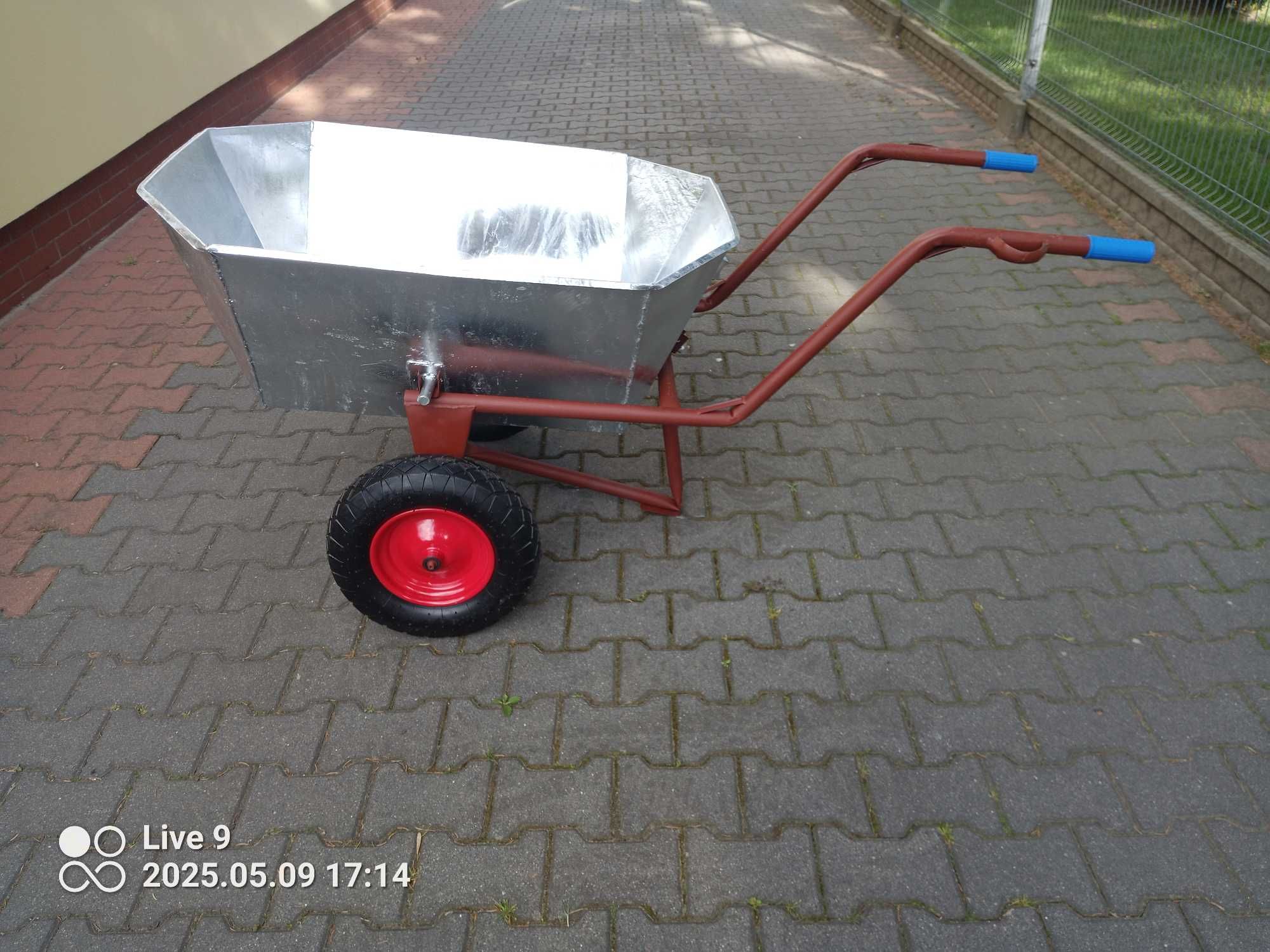 Wózek paszowy ocynkowany pojemność 230 litrów