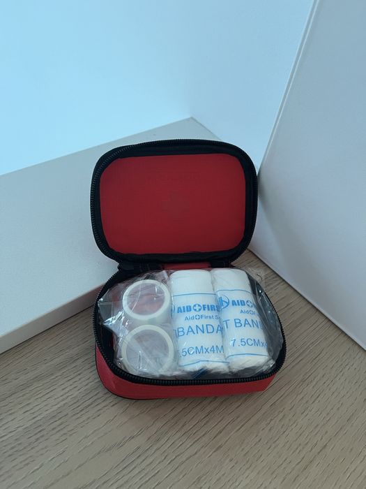 MHC Mobility nowa apteczka pierwszej pomocy 28 elementów