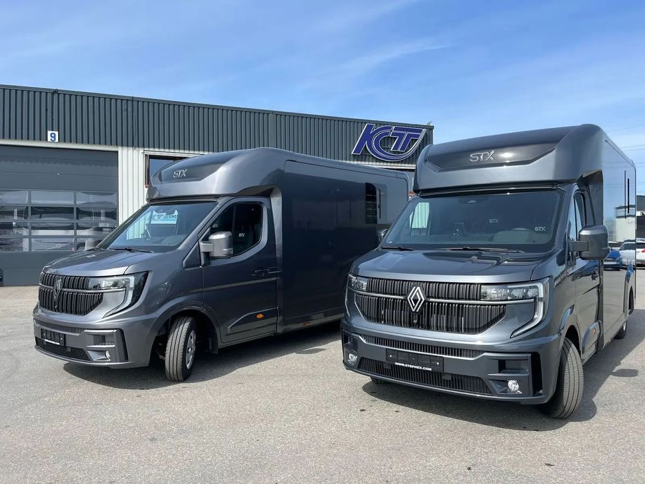 Renault MASTER IV Nowy koniowóz STX  Renault Master STX - koniowóz.  NOWY