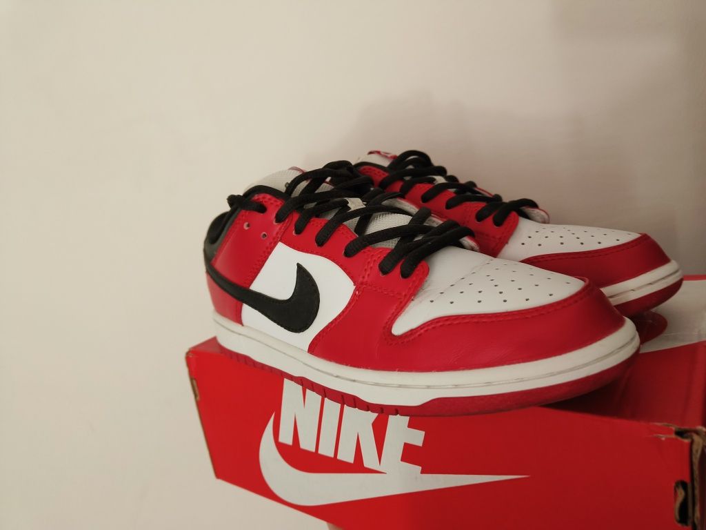 Nike SB Dunk Low Pro J-Pack "Chicago" 42,5