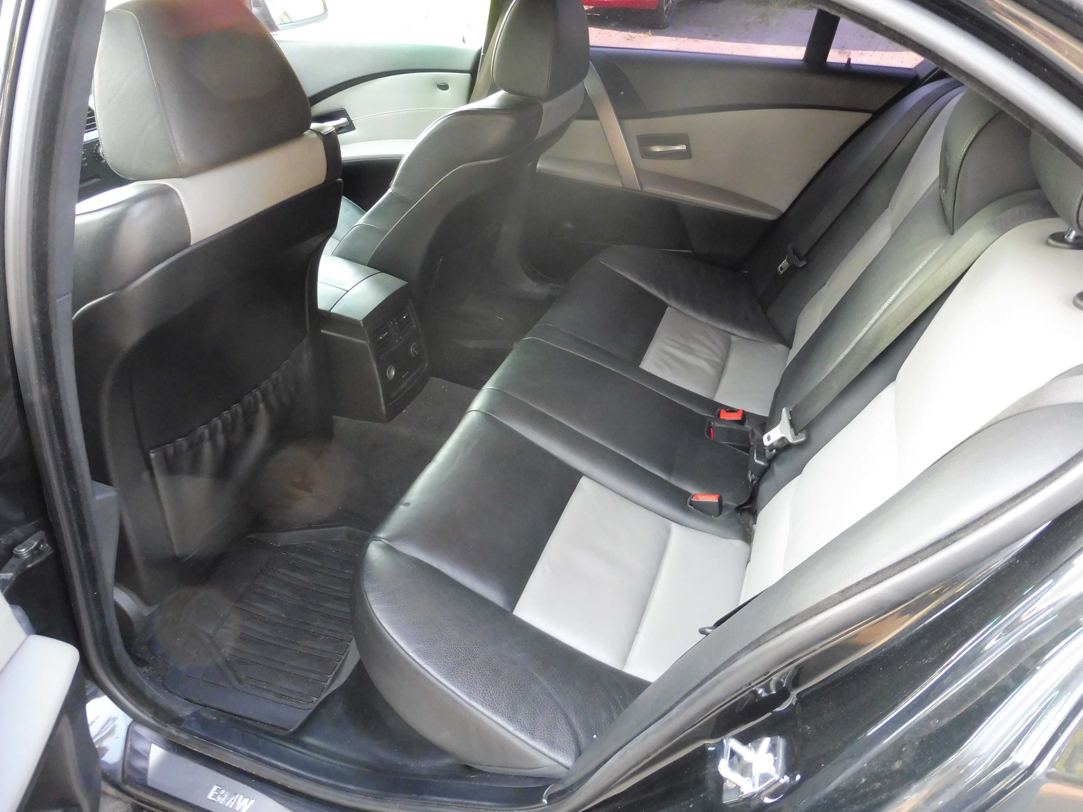 BMW 5  2,5 w bdb stanie z malym przebiegiem
