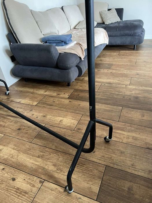 Вішак для одягу на колесах, ширина та довжина 1,50