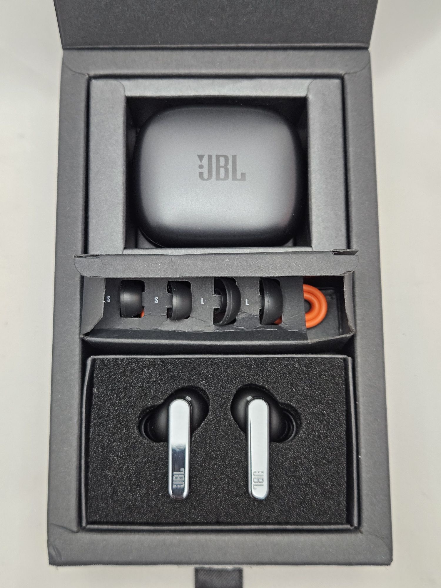 Słuchawki JBL Live PRO 2 TWS w kolorze czarnym