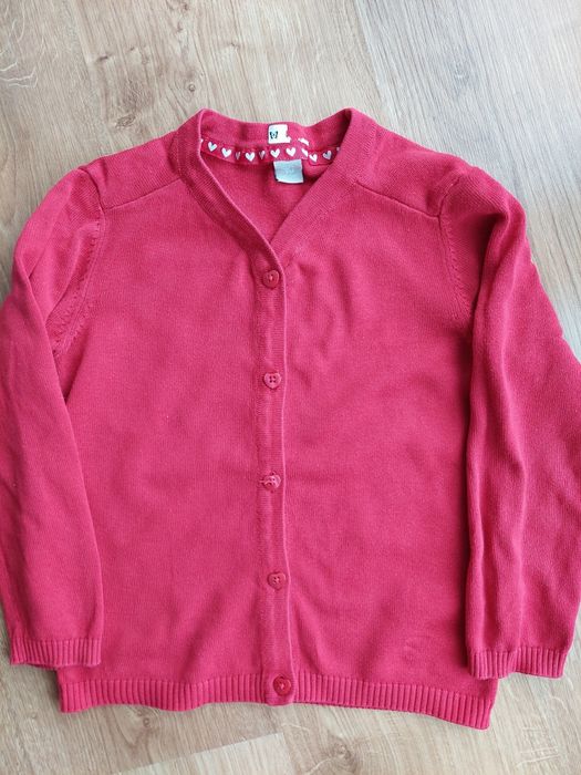 Sweterek guziki 110 czerwony