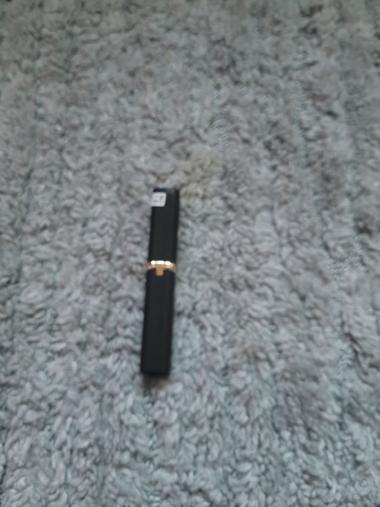 Pomadka L'oreal Intense Bolume Matte nr 187