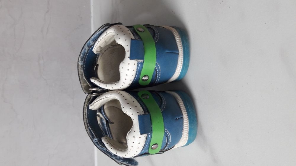 Sandałki chłopięce