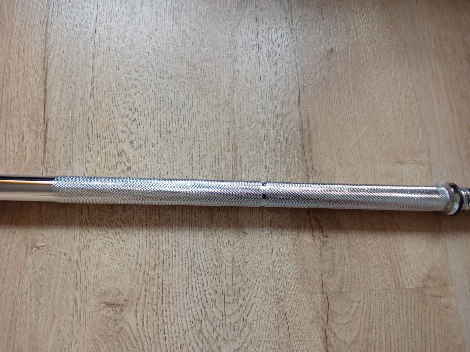 Gryf prosty gwintowany 180 cm,28mm plus zaciski szczękowe i gwintowane