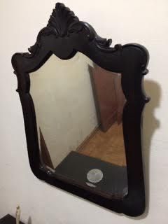 Armário, cómoda com espelho e cama de casal com mesa (vintage)