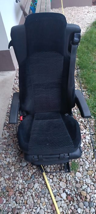 Fotel kierowcy Mercedes Actros, Grammer MSG115/933 GHV