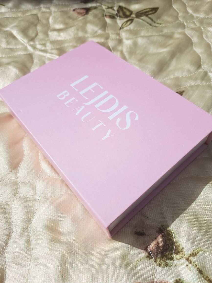 kwarc różowy kamień gua sha + masażer Lejdis Beauty
