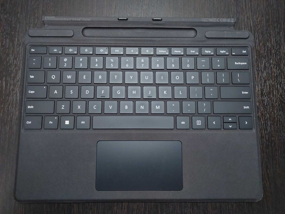 Клавіатури Type Cover для Microsoft Surface Pro 11, 10, 9, 8, X