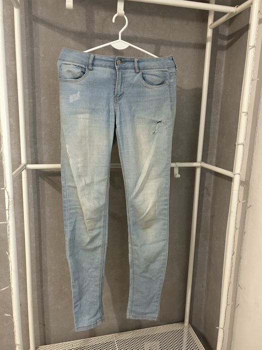 Niebieskie dżinsy House