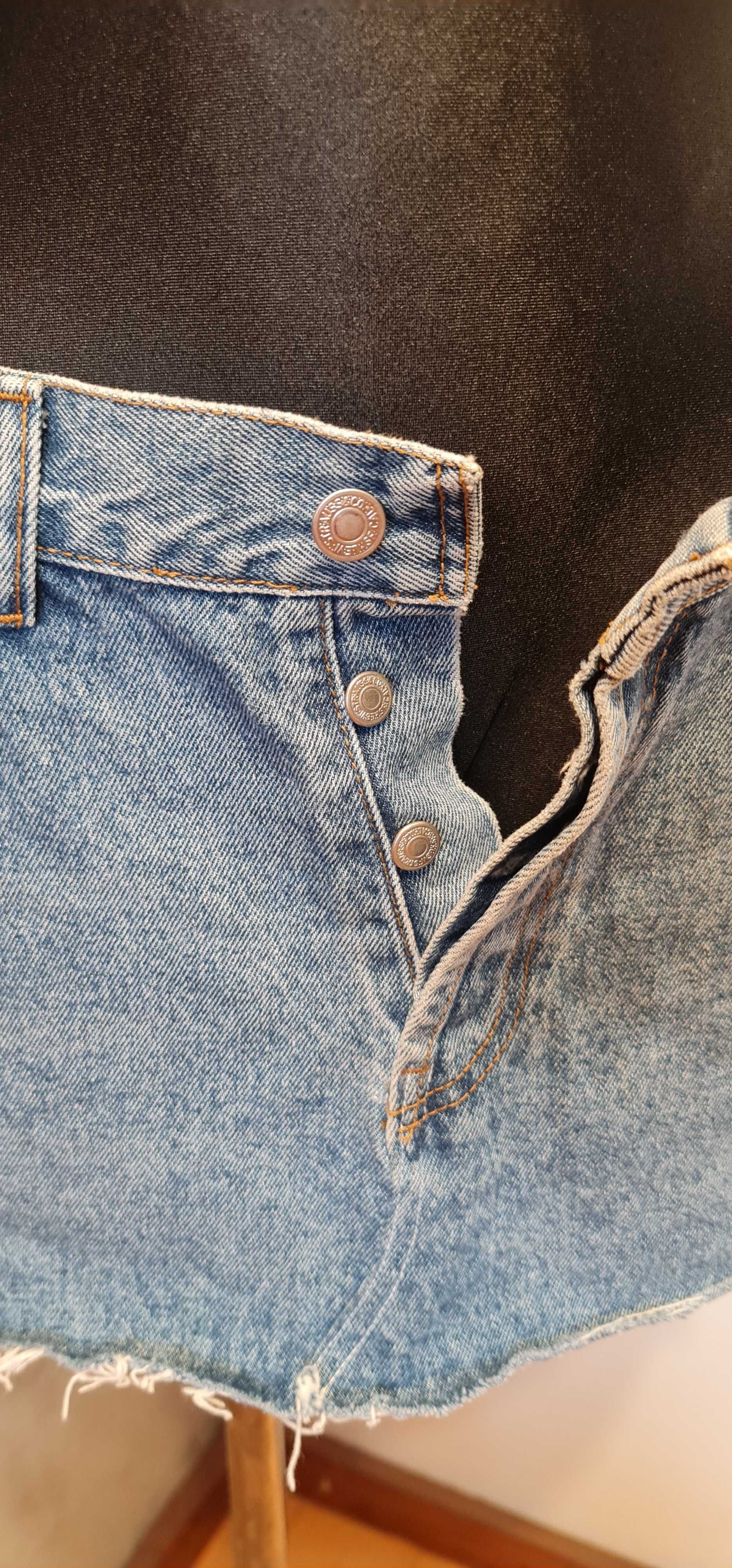 1283b Spódnica mini Levis rozmiar M.