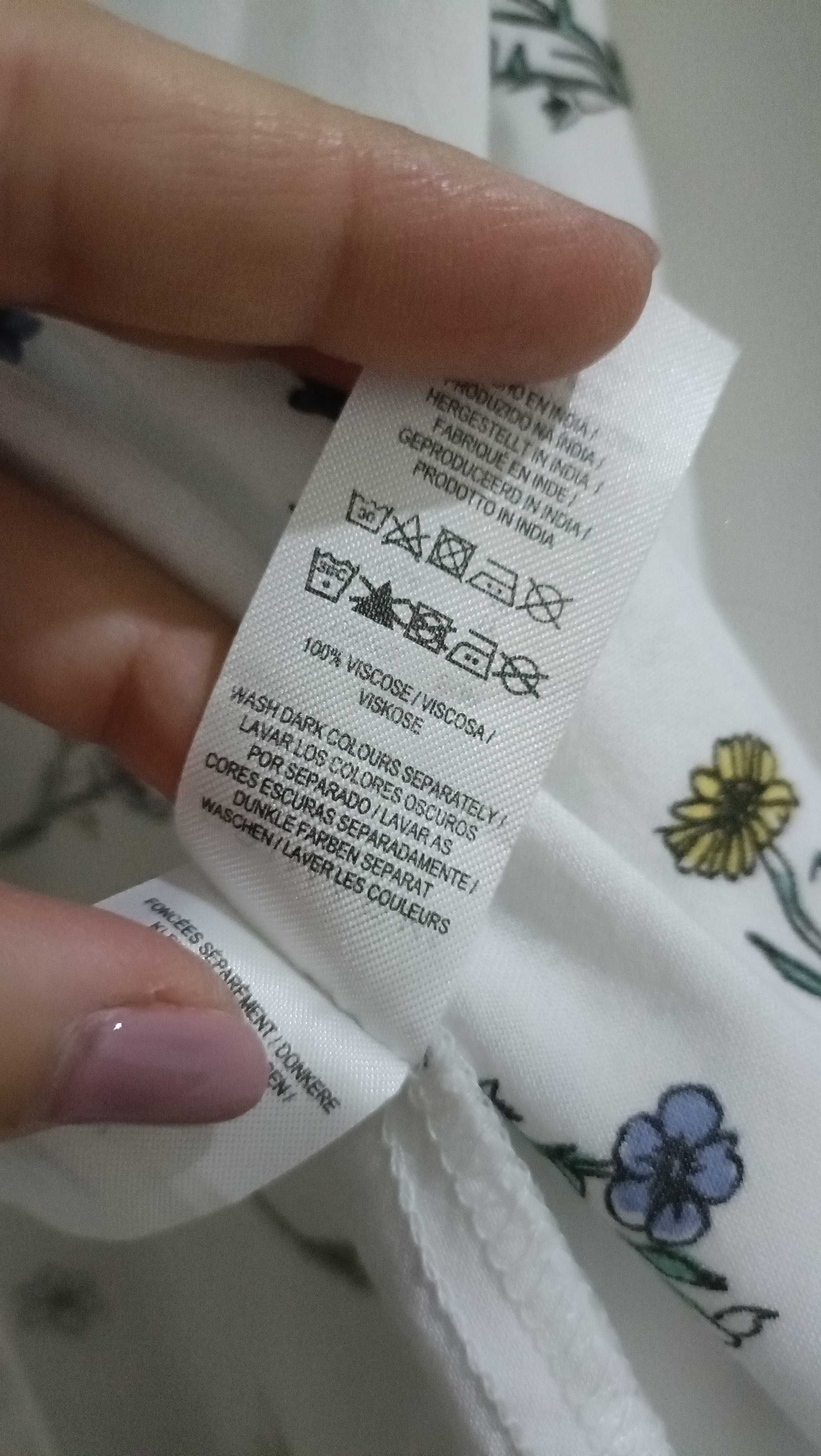 Camisa Branca com Flores
