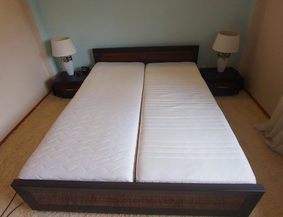 Zestaw: łóżko i szafki nocne