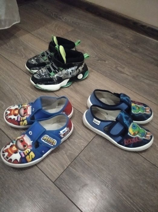 тапрчки валді 2 пари кросівки на флісі