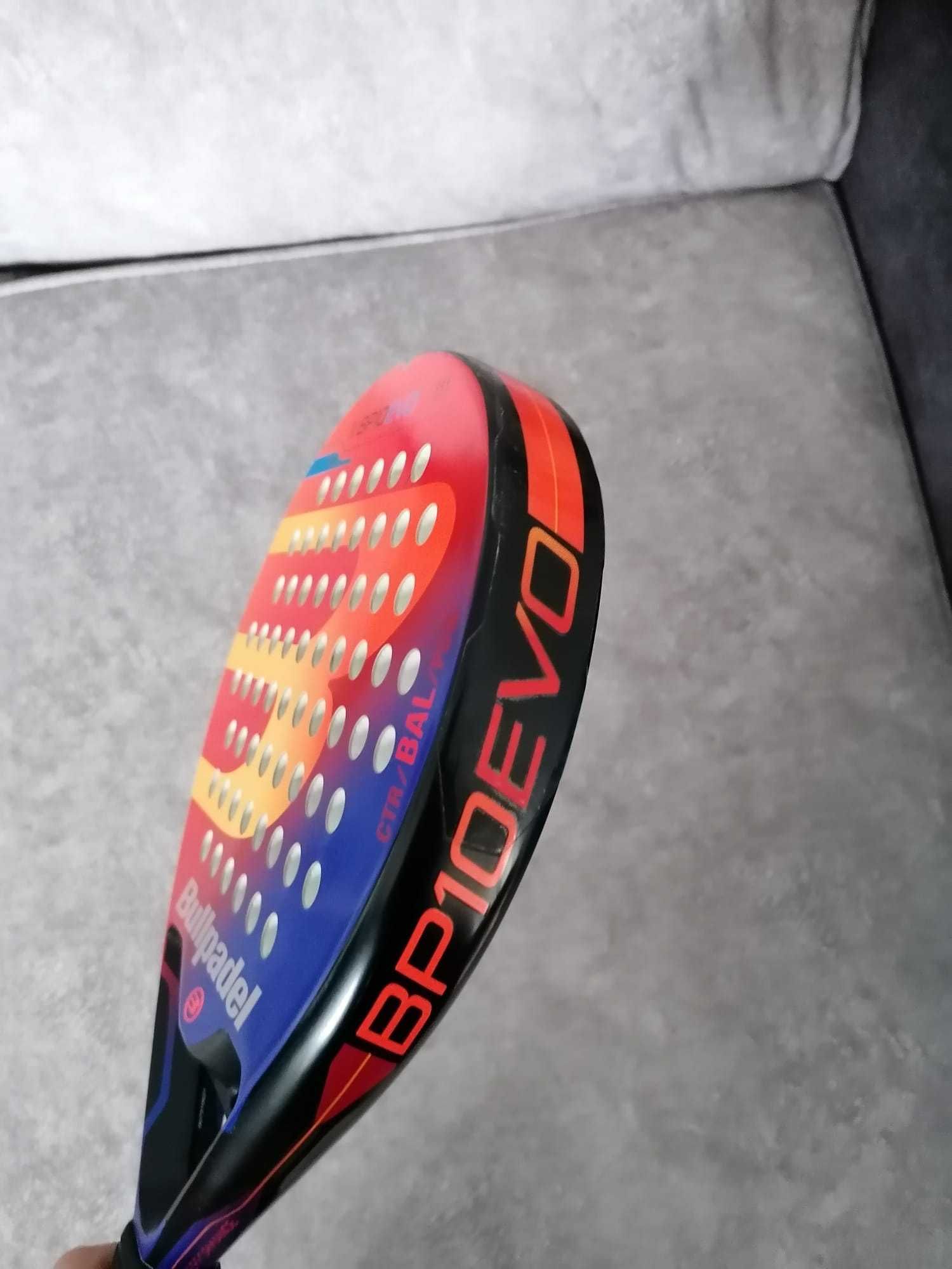 Raquete de Padel "BULLPADEL EVOLUTION 10"