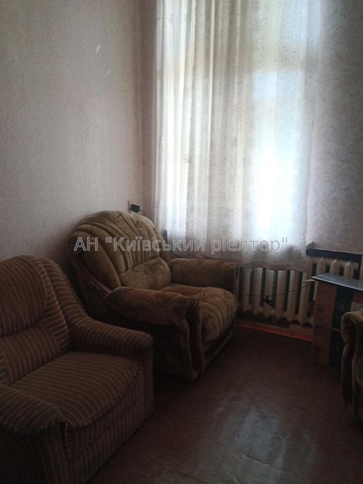 Продаж недорого 4 к. квартири в затишному ДВРЗ!