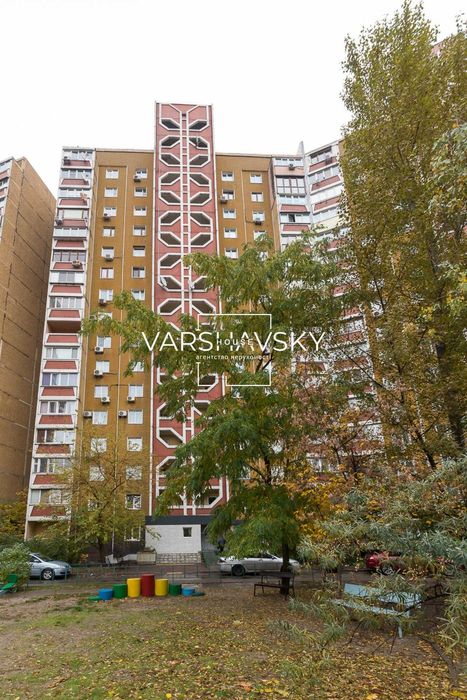 Продаж трикімнатної квартири Анни Ахматової 43 Позняки Осокорки