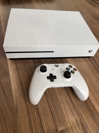 Продам приставку XBOX ONE S 500GB