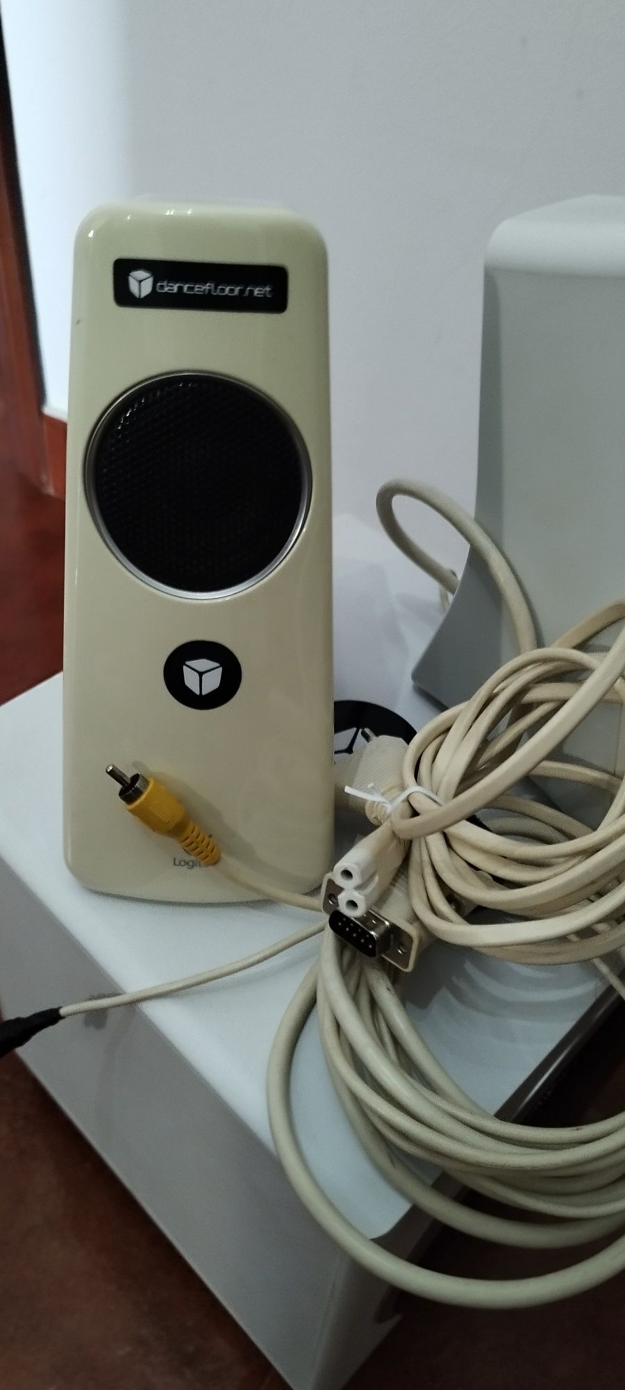 Colunas Logitech usadas