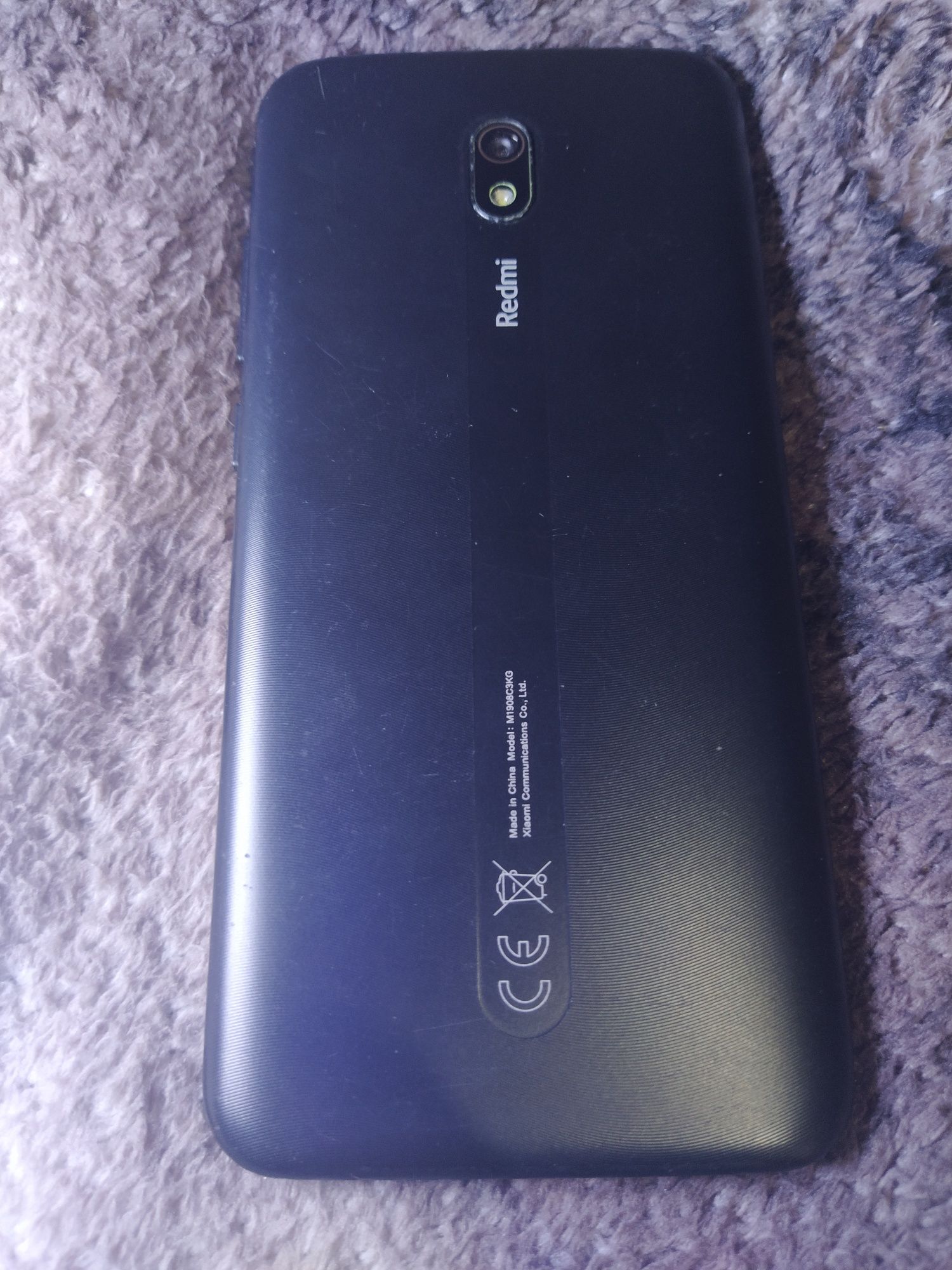 Продам телефон Redmi 8a 2/32