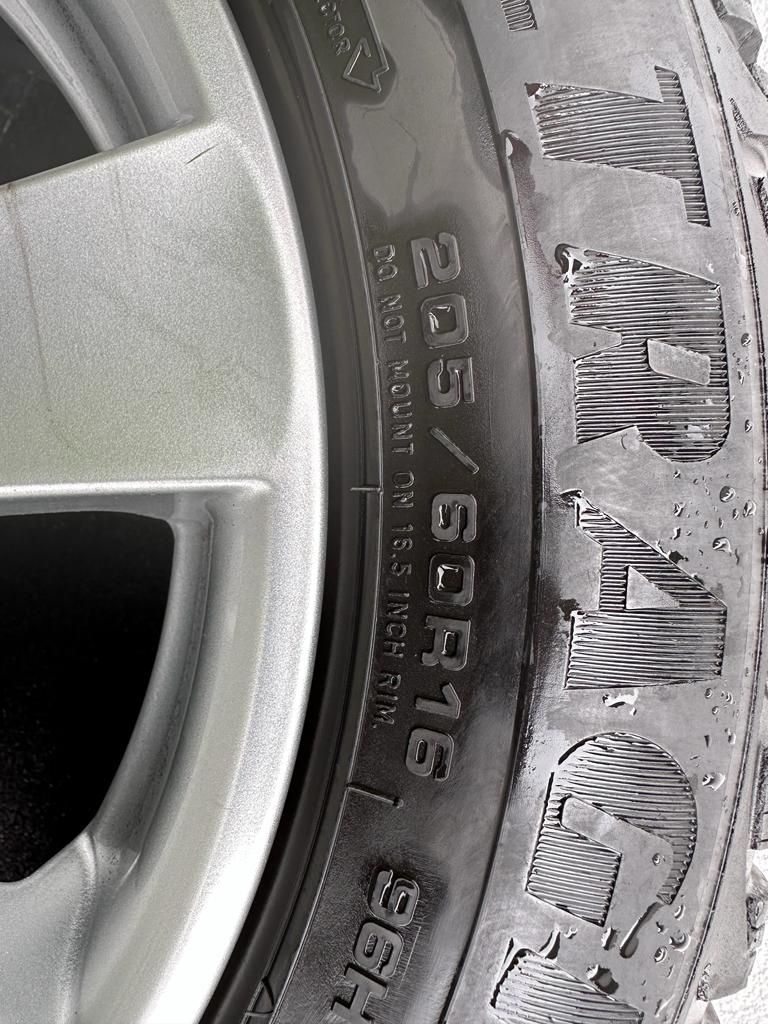 Alufelgi 16+ Opony zimowe 205/60 R16 Audi B6 B7