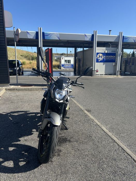 Benelli    Bn125