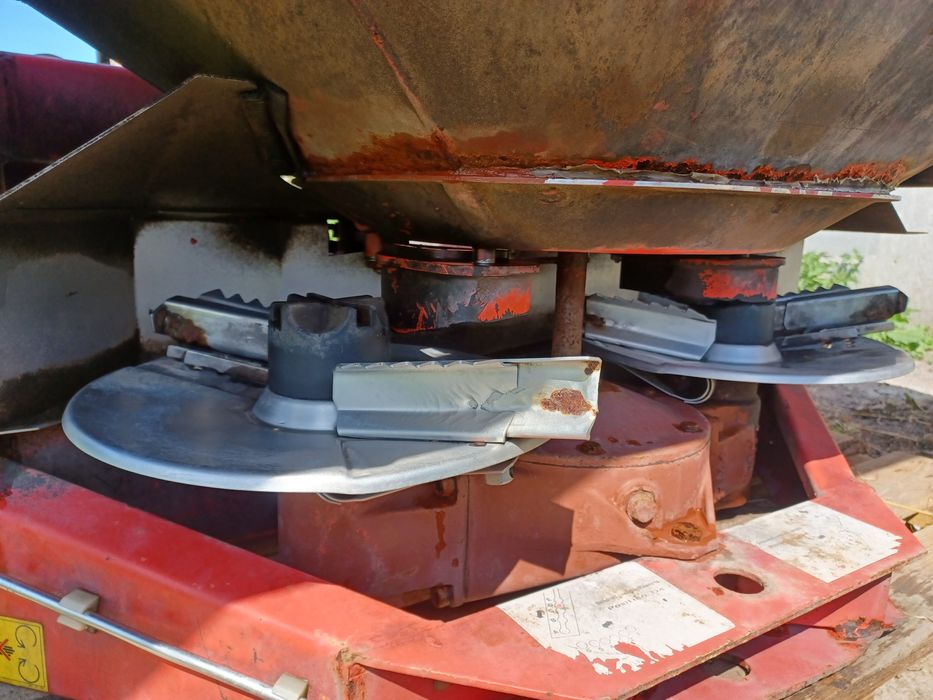 Rozsiewacz nawozów 15m RAUCH MDS 921