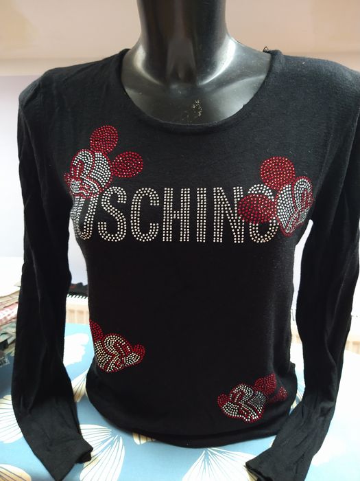 Sweterek robiony na Moschino rozm.S czarny