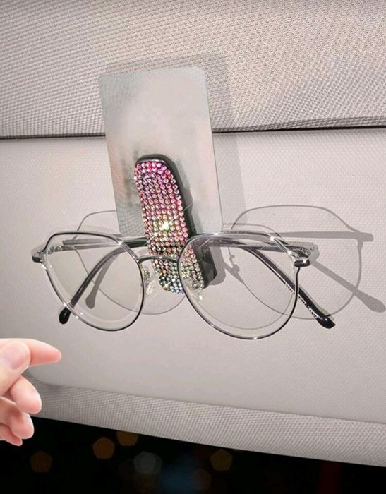 Ramka okularów przeciwsłonecznych do samochodu