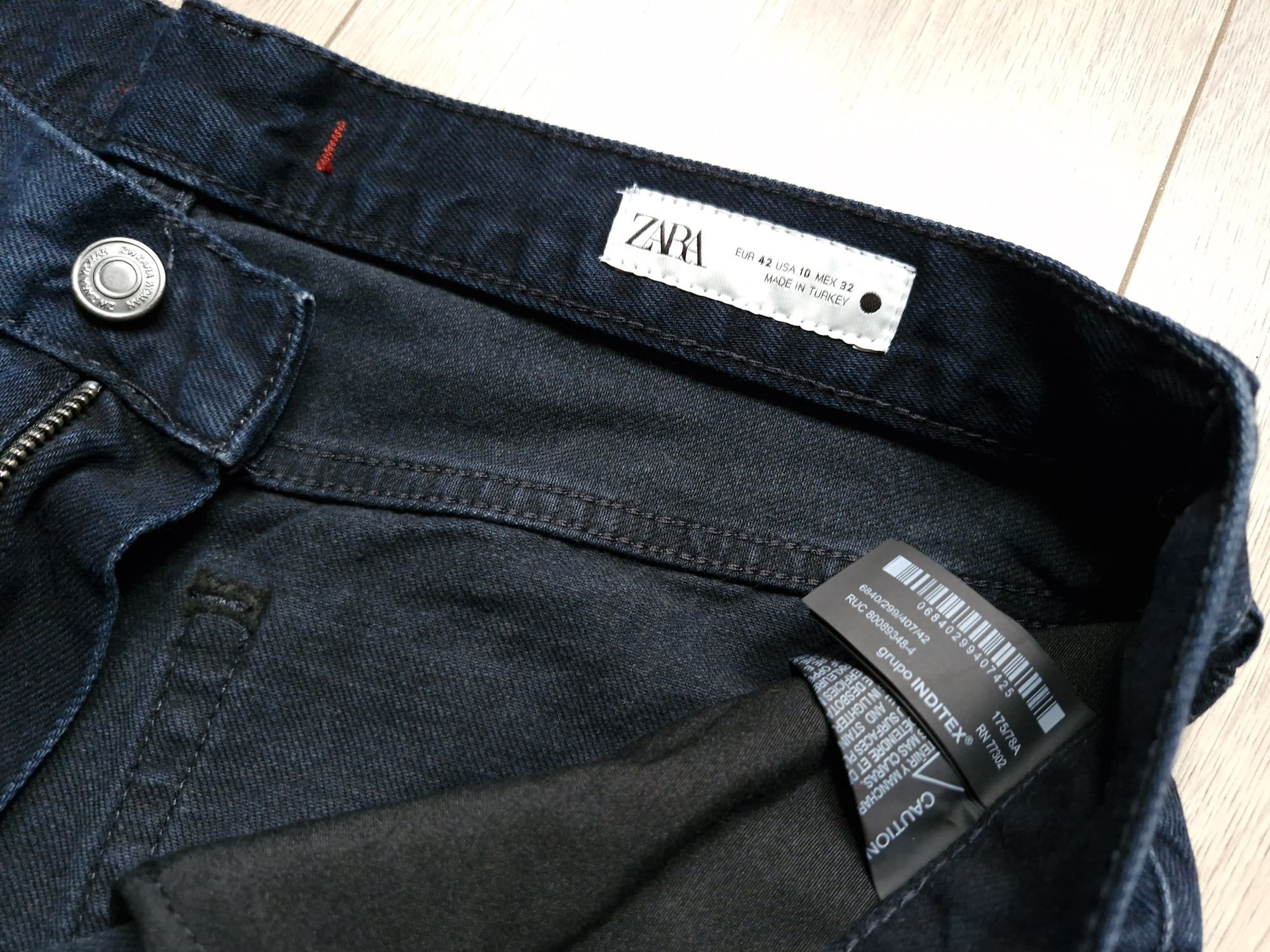 Spodnie Jeansy ** ZARA MAN ** EUR 42 **