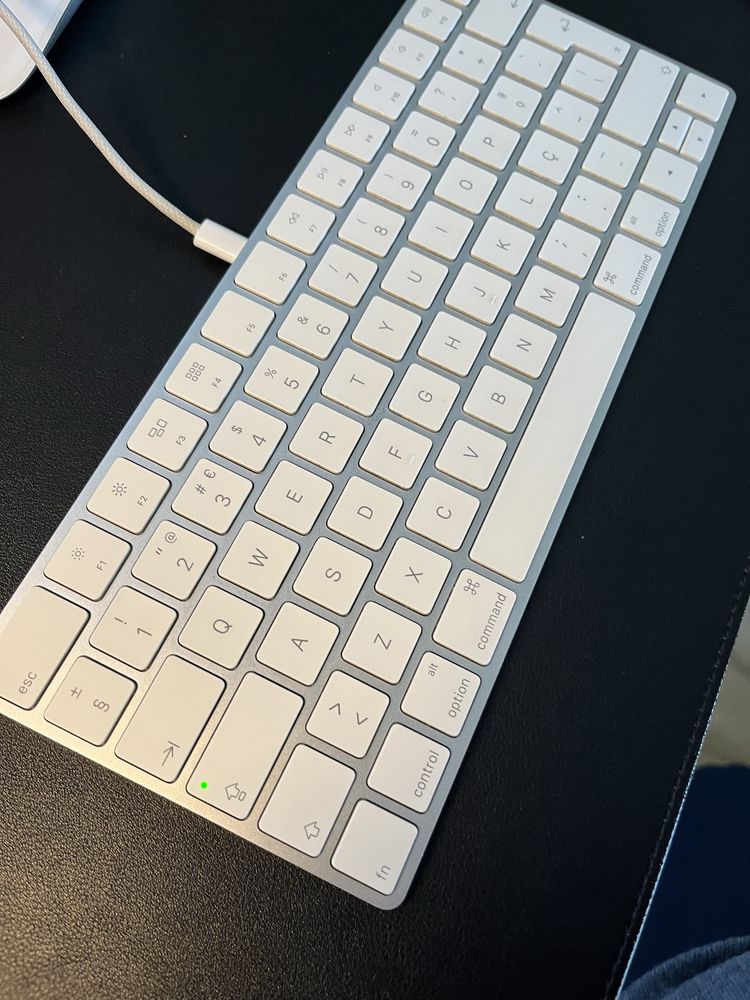 Teclado apple usado A1644