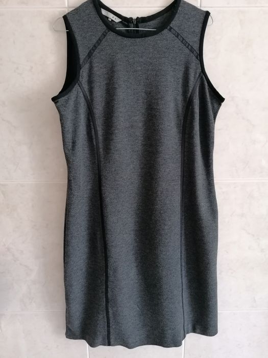 Vestido cinzento escuro 44