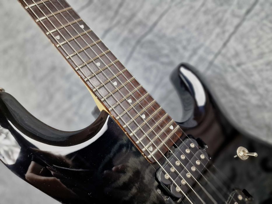 Sterling by Music Man JP100 Transparent Black - Sygnatura Petrucci'ego