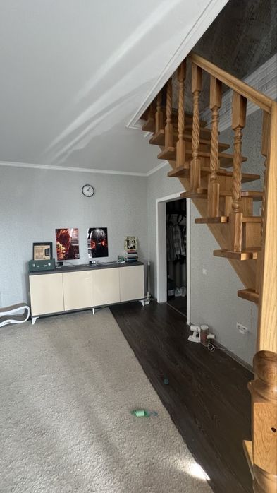 Продаж 3-кімнатної, дворівневої квартири у Луцьку