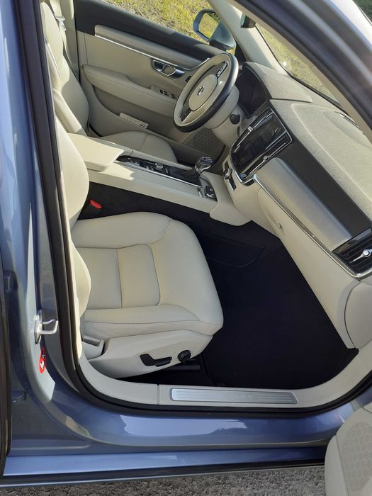 Volvo V90 Momentum T5 254KM, stan idealny