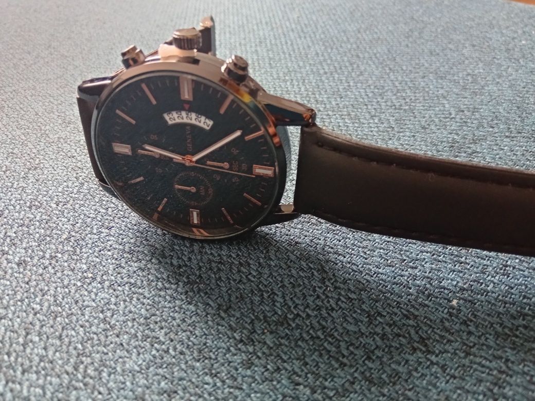 Męski elegancki czarny zegarek nowy