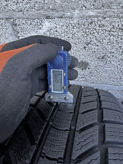 Koła Zimowe R17 5x112 Audi Q5 Opony 235/65/17