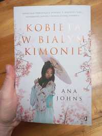 Ana Johns "Kobieta w białym kimonie"