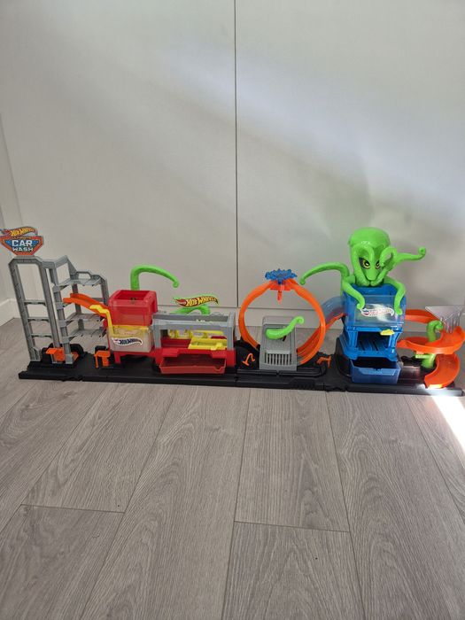 Lavagem Automóvel do Polvo da Hot Wheels