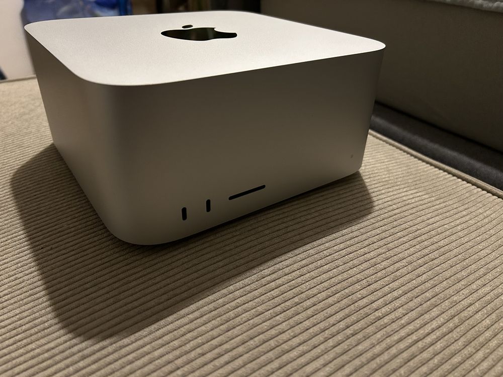 Mac Studio 10C CPU 32C GPU 32GB 1TE