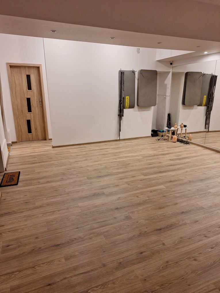 Wynajmę sale z lustrami 30m2 trening, terapia, Ursynów blisko metra