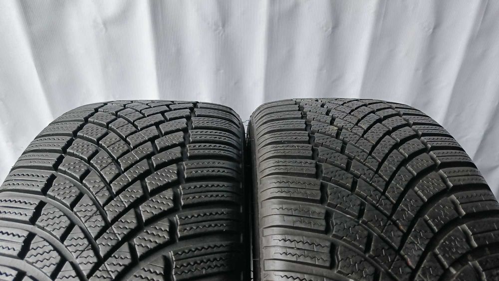 2X 235/45R18 98V Bridgestone blizzak LM005 77K