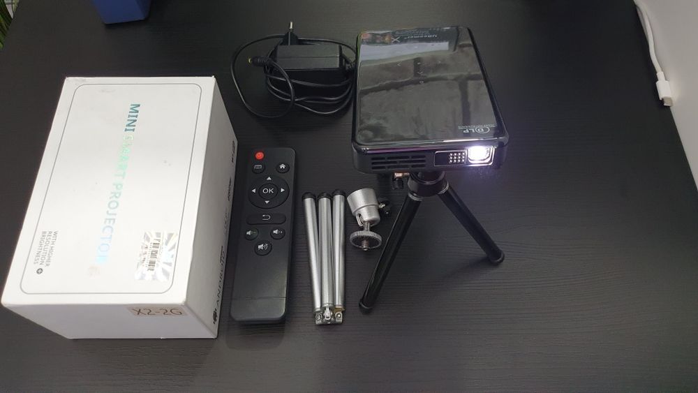 Projektor na sprzedaż Mini Smart Projector