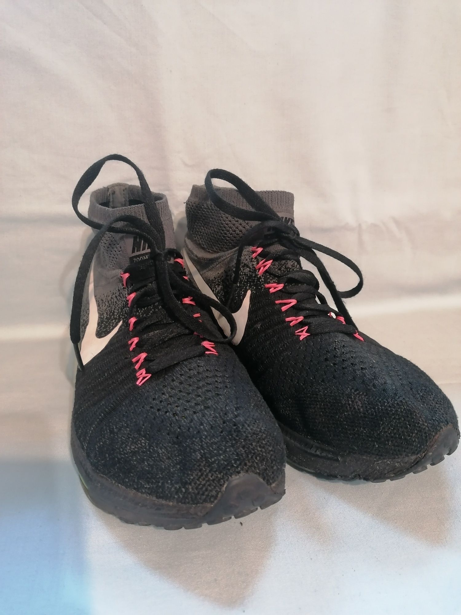 Buty do biegania Nike Flyknit Zoom All Out 38,5 24,5cm
